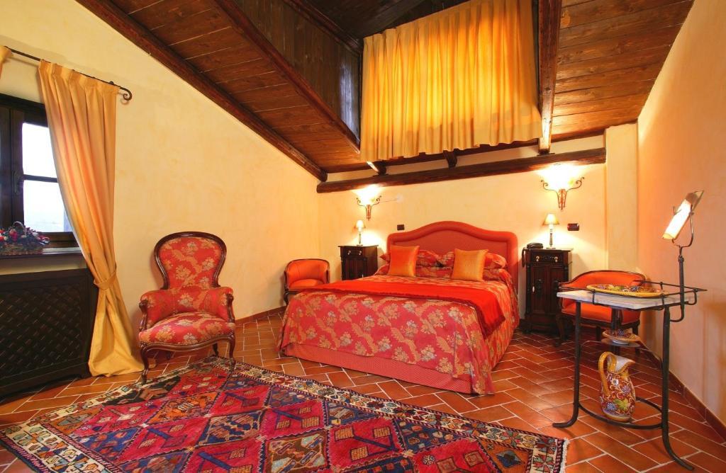 La Maragliana Aparthotel Castel Rocchero Phòng bức ảnh