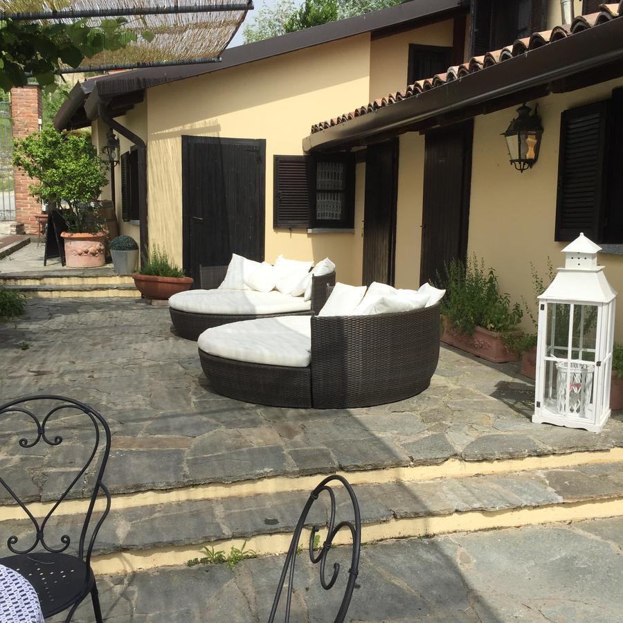 La Maragliana Aparthotel Castel Rocchero Ngoại thất bức ảnh