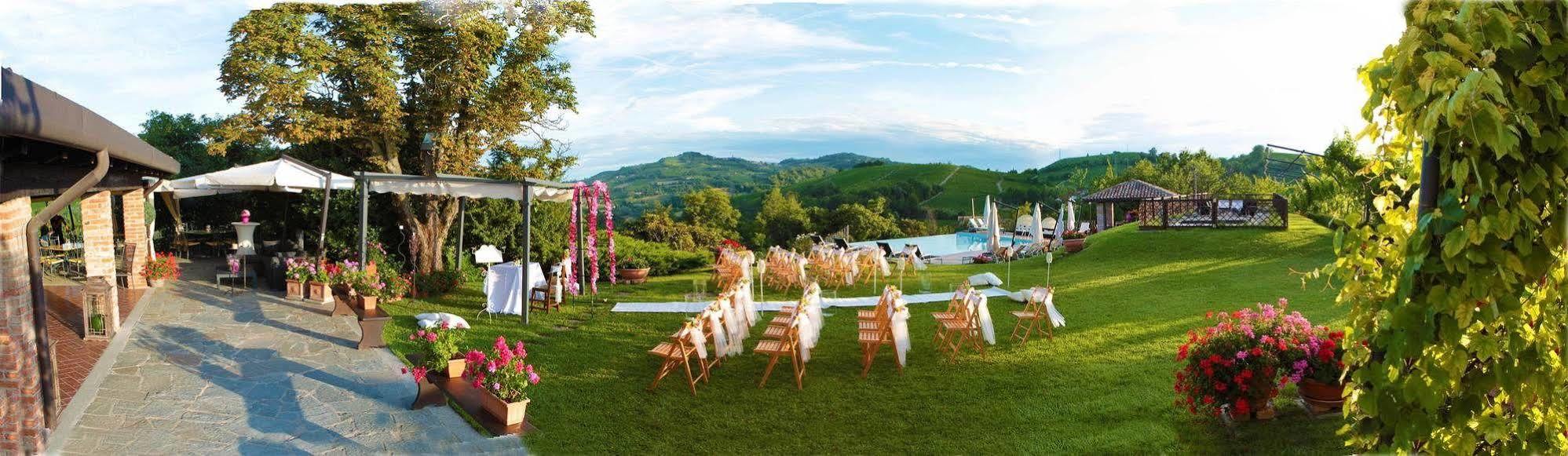 La Maragliana Aparthotel Castel Rocchero Ngoại thất bức ảnh