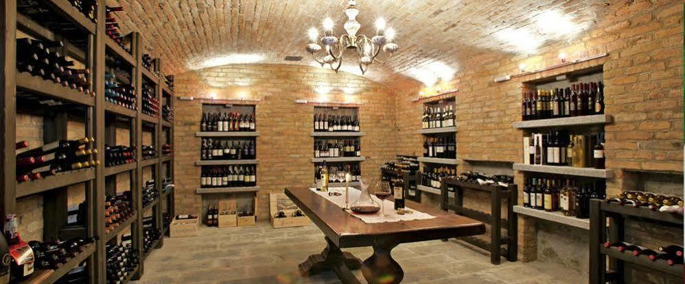 La Maragliana Aparthotel Castel Rocchero Ngoại thất bức ảnh
